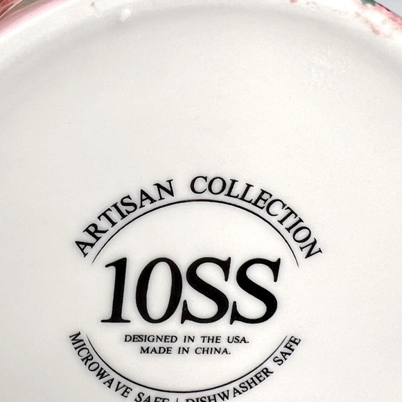 PETS - Artisan Collection - ‘Small breed Christmas Pups’ ceramic mug. NWT - Picture 2 of 2